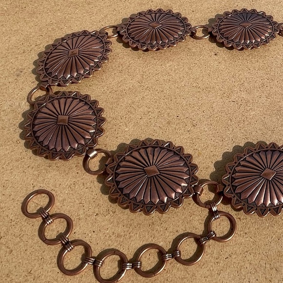 Western Concho Copper-tone Western Boho Statement Chain Concho Belt main image 9